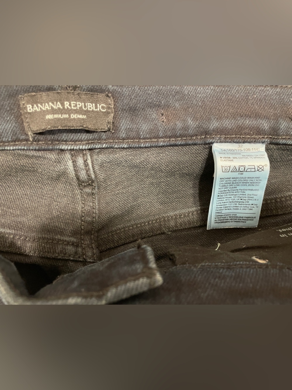 Banana Republic Women's Dark Blue Straight-Leg Jeans with Cropped Raw Hem - Picture 3 of 3